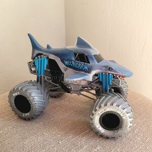 MechaLodon Monste Jam  Shark Diecast Monster Truck Toy